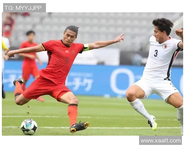 中国足球明星展现帅气风采引领球迷热潮的精彩瞬间 中国足球明星展现帅气风采引领球迷热潮的精彩瞬间